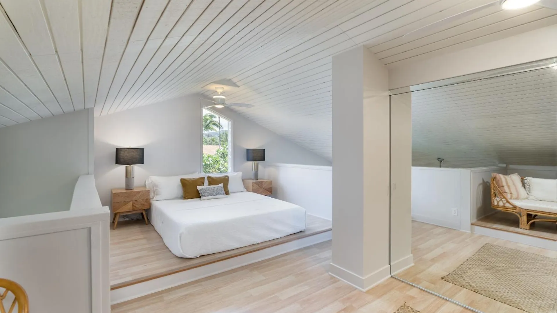 The Drifter - North Shore Loft - Relaxed Luxury Kahuku